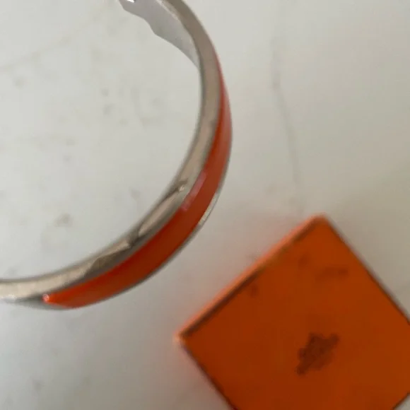 Hermes Authentic with box Orange and Silver Women's click Bracelet - Picture 3 of 5